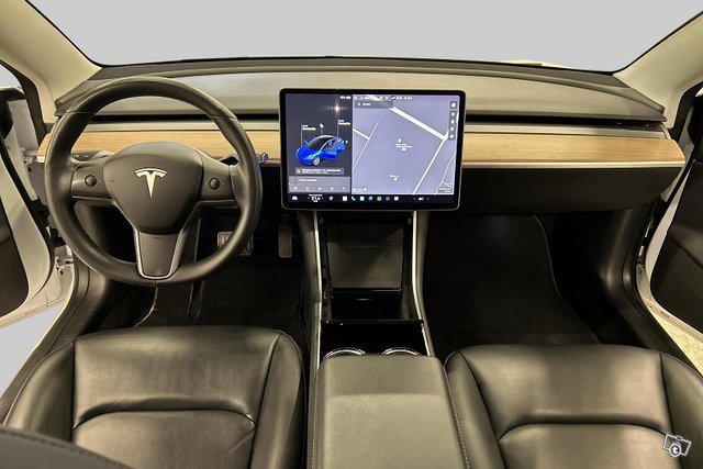 Tesla Model 3 14