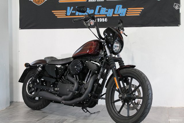 Harley-Davidson Sportster 1