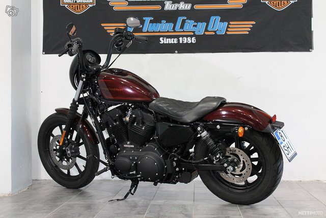 Harley-Davidson Sportster 2