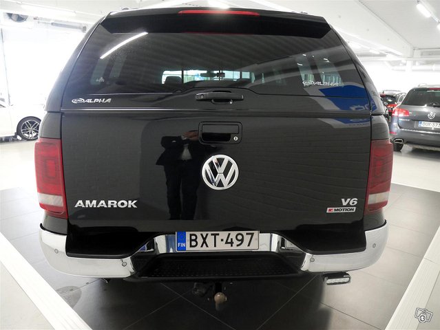 VOLKSWAGEN Amarok 5