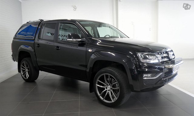 VOLKSWAGEN Amarok 7