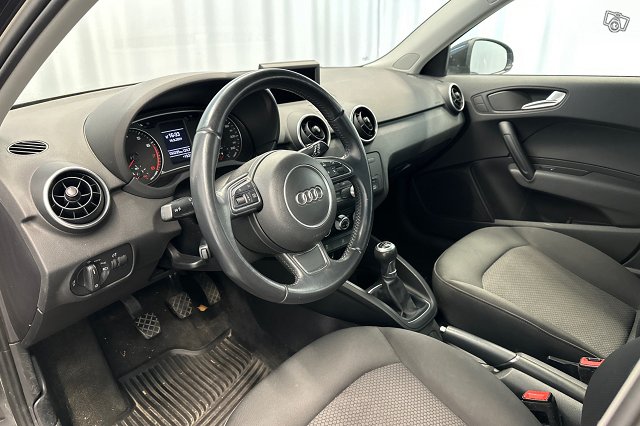 Audi A1 3