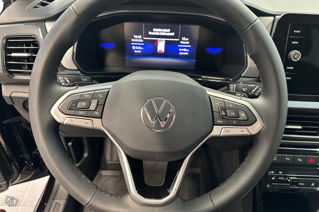 Volkswagen T-Cross 13