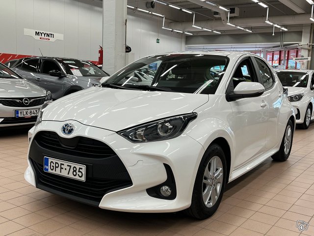 Toyota Yaris 1