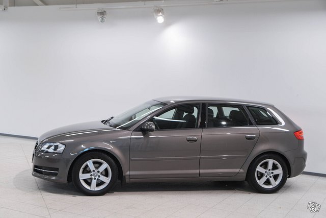 Audi A3 8