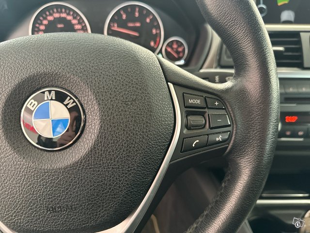 BMW 318 Gran Turismo 19