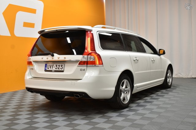 Volvo V70 6