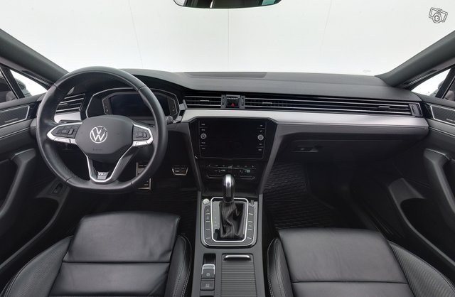 Volkswagen Passat 11