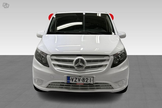 Mercedes-Benz Vito 2