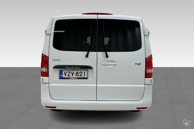 Mercedes-Benz Vito 5