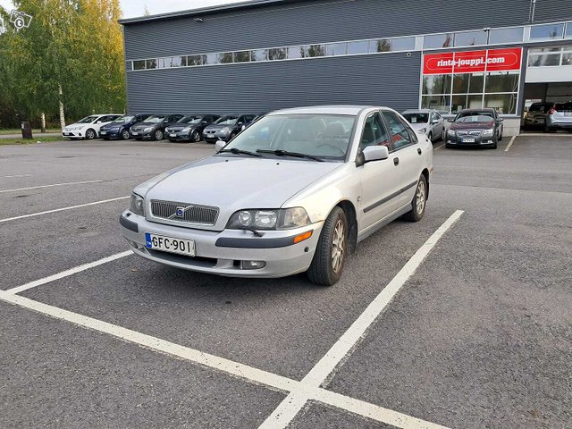 Volvo S40