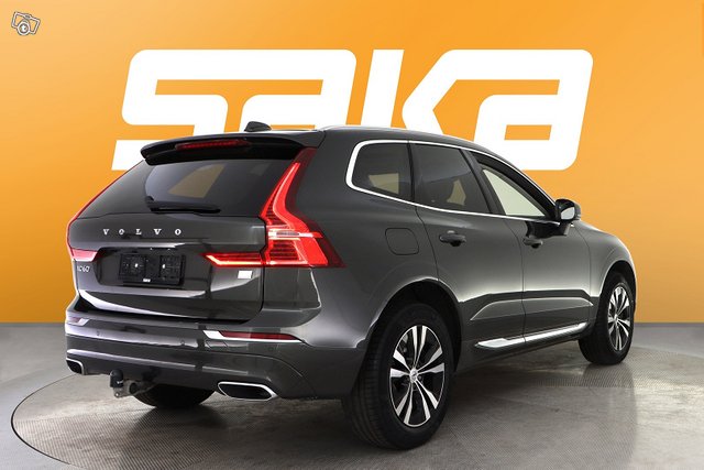 Volvo XC60 8