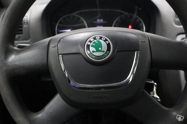 Skoda Octavia 10