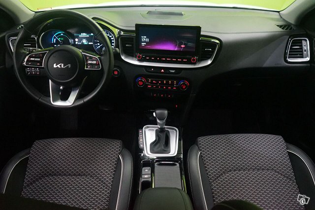 Kia Xceed 11