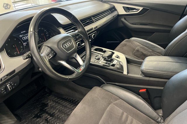 Audi Q7 7