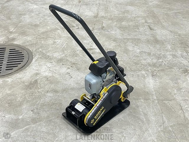 Bomag BVP10/30 Tärylätkä 12