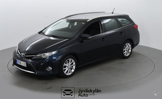 TOYOTA Auris