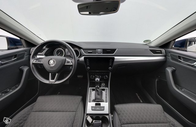 Skoda Superb 11