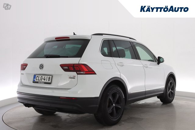 VOLKSWAGEN Tiguan 4