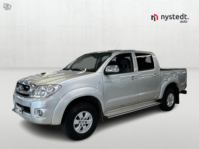 TOYOTA HILUX 1