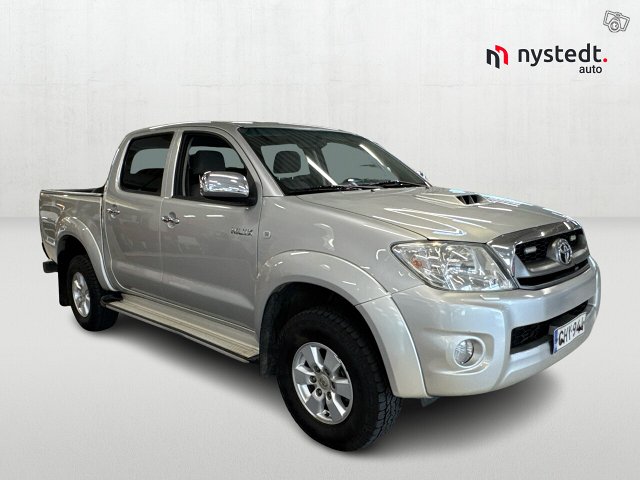 TOYOTA HILUX 6