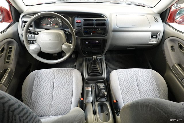 Suzuki Grand Vitara 14