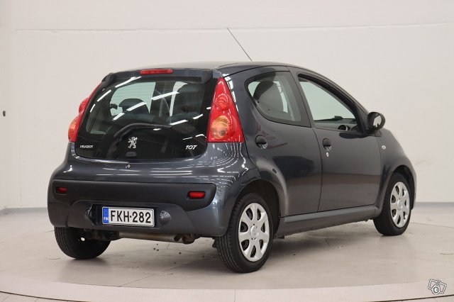 Peugeot 107 5