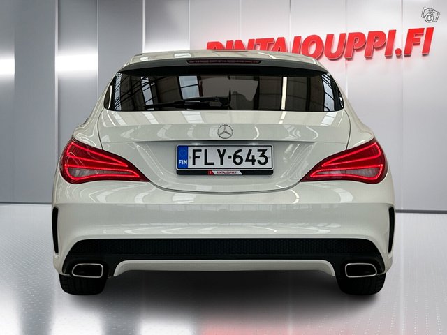 Mercedes-Benz CLA 4