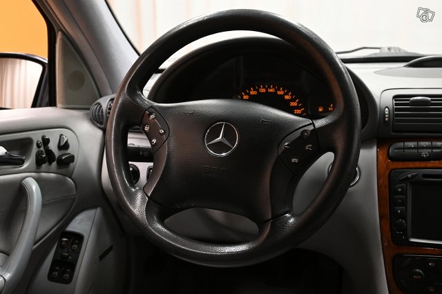 Mercedes-Benz C 13