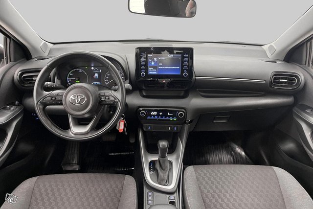 Toyota Yaris 14