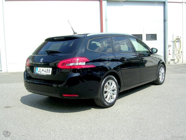 Peugeot 308 4