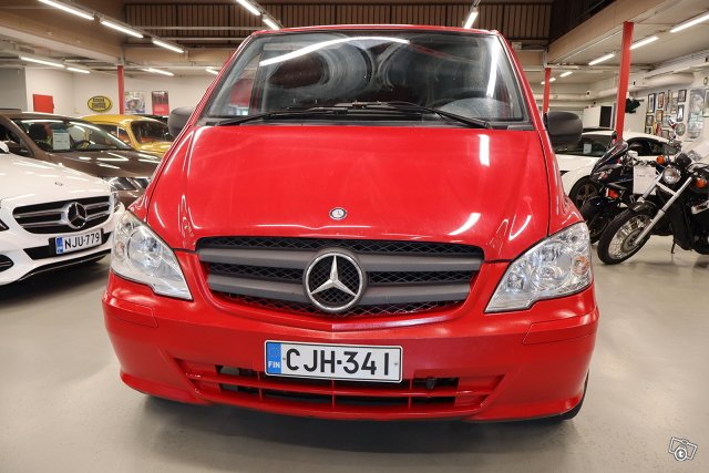 Mercedes-Benz Vito 2