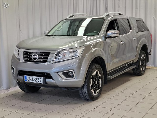 NISSAN Navara