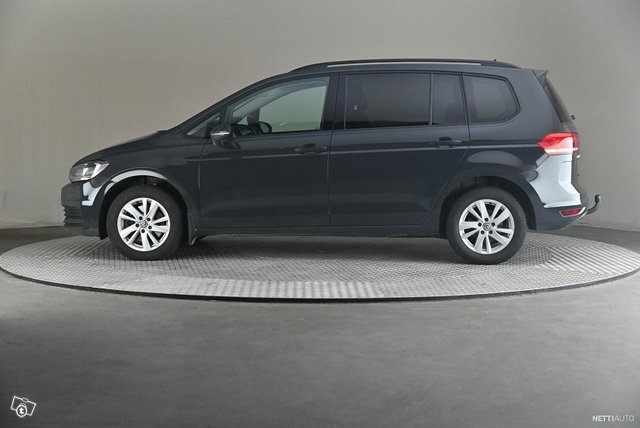 Volkswagen Touran 4