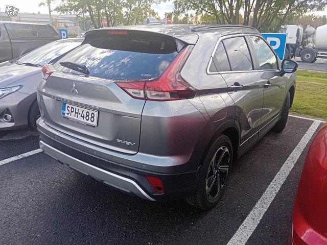 Mitsubishi ECLIPSE CROSS 2