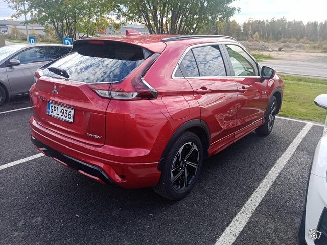 MITSUBISHI ECLIPSE CROSS 2