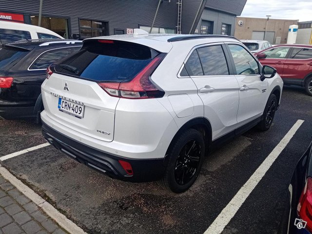 MITSUBISHI ECLIPSE CROSS 2