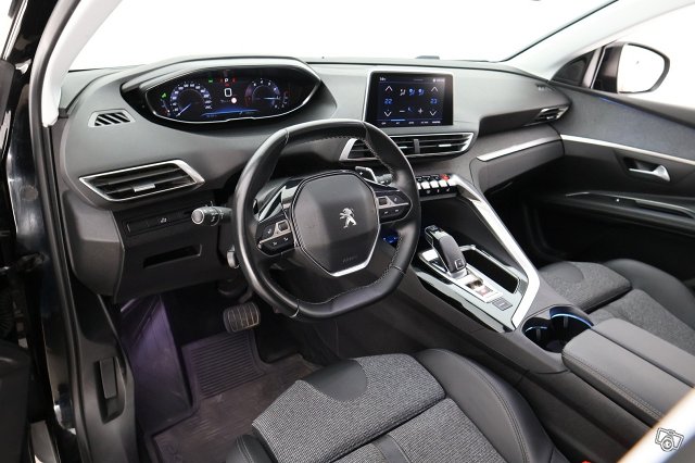 Peugeot 5008 19