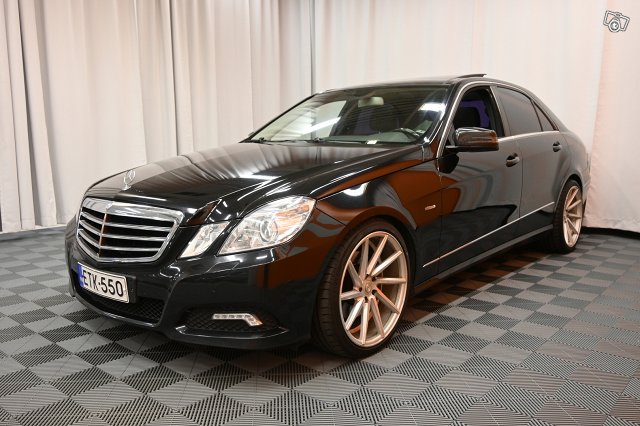 Mercedes-Benz E 4