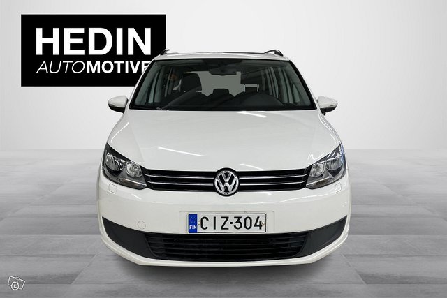 Volkswagen Touran 4