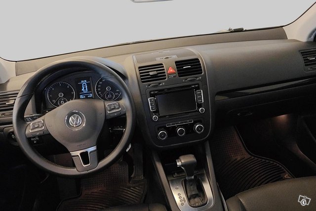 Volkswagen Jetta 15