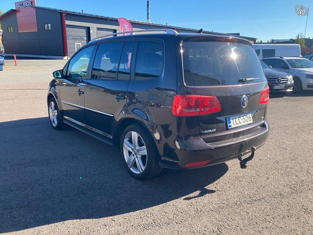 Volkswagen Touran 6