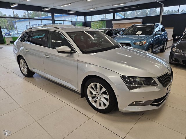 Skoda Superb 2