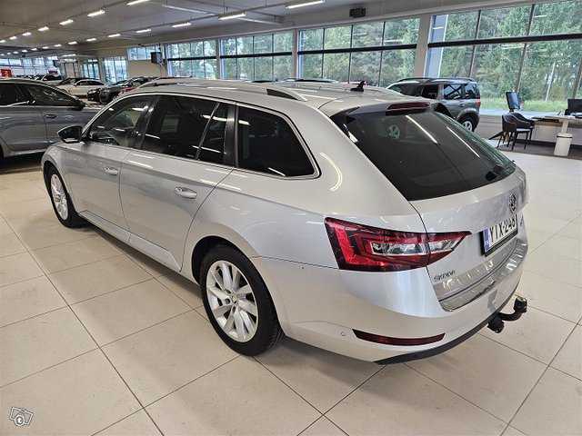 Skoda Superb 4