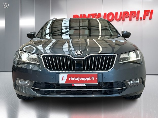 Skoda Superb 2