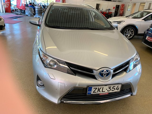 Toyota Auris 2