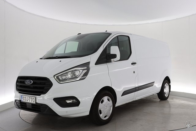 Ford Transit Custom 1