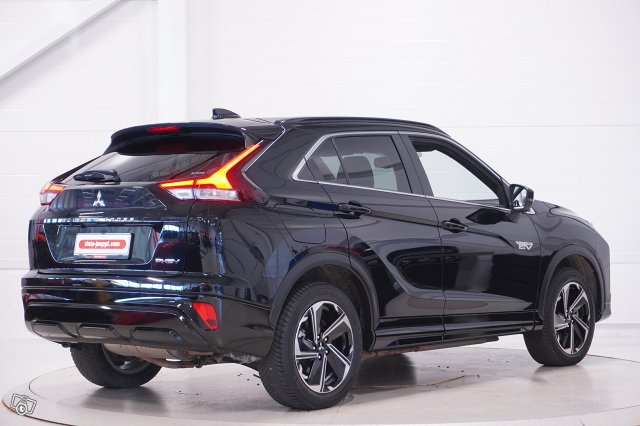 MITSUBISHI ECLIPSE CROSS 5