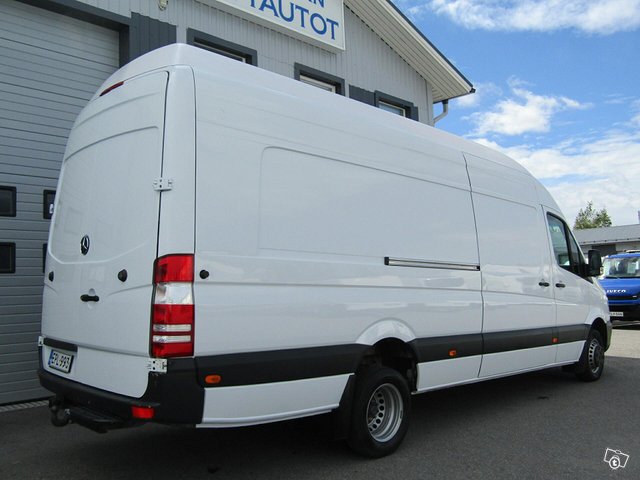 Mercedes-Benz Sprinter 4