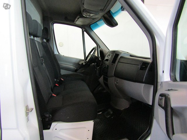 Mercedes-Benz Sprinter 8